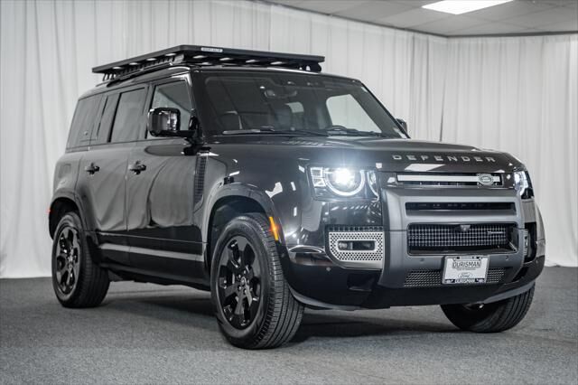 2022 LAND ROVER Defender