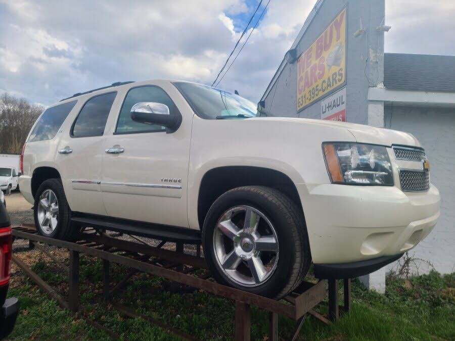 2013 CHEVROLET Tahoe