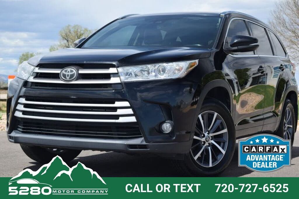 2017 TOYOTA Highlander