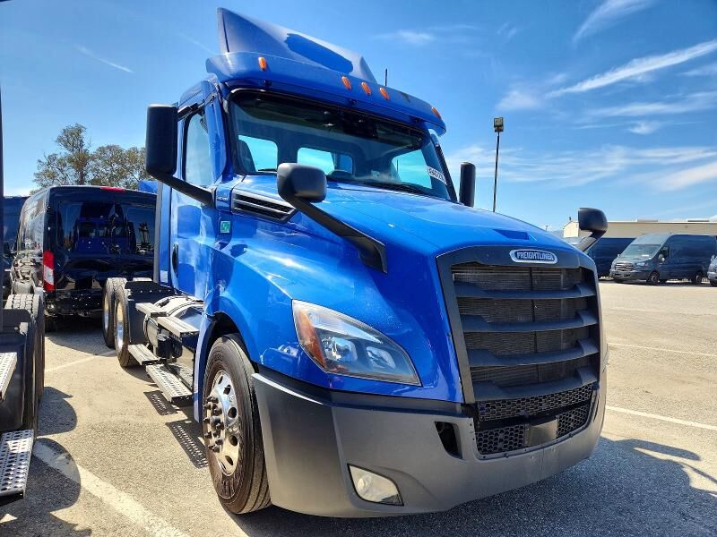 2020 FREIGHTLINER Cascadia