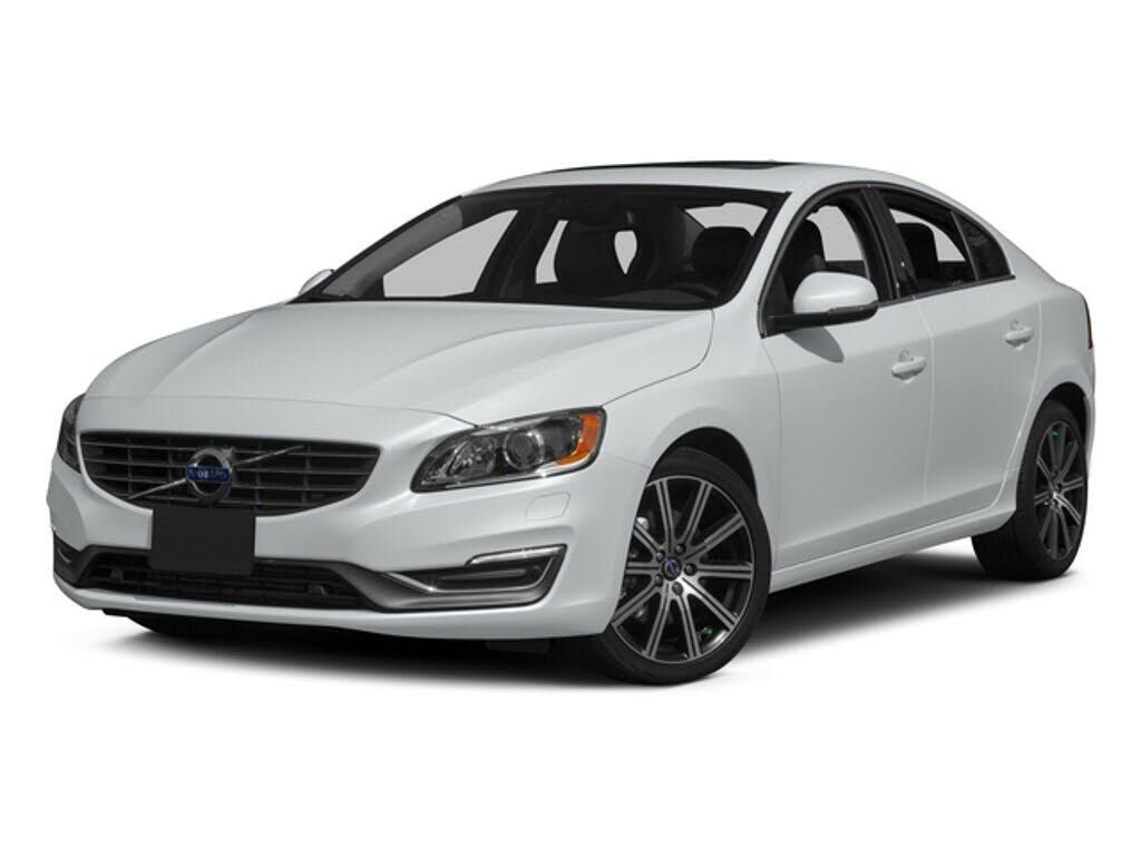 2015 VOLVO S60