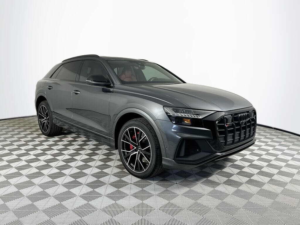 2022 AUDI SQ8