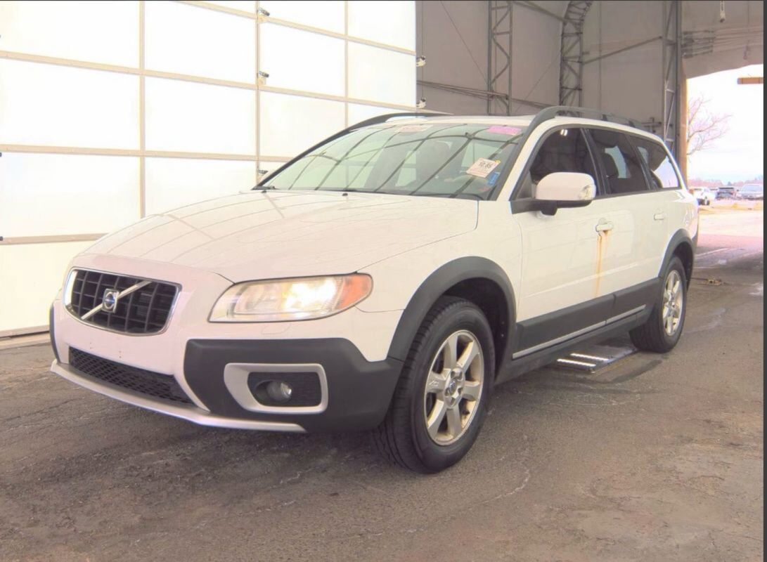 2008 VOLVO XC70