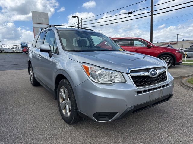 2015 SUBARU Forester