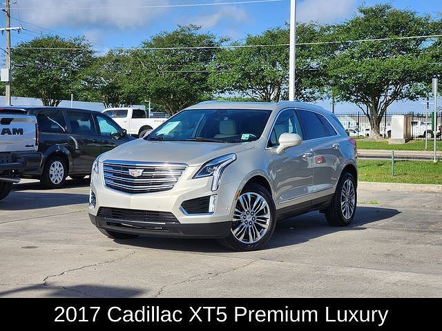 2017 CADILLAC XT5