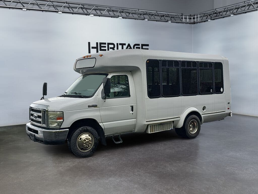 2011 FORD E-350