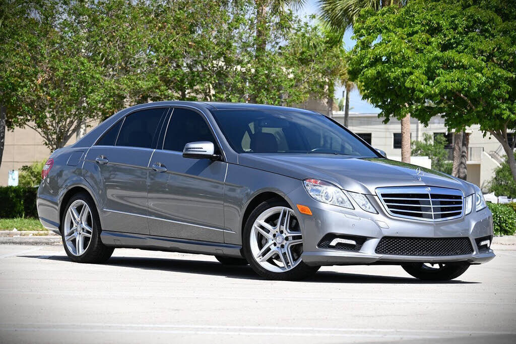 2011 MERCEDES-BENZ E-Class