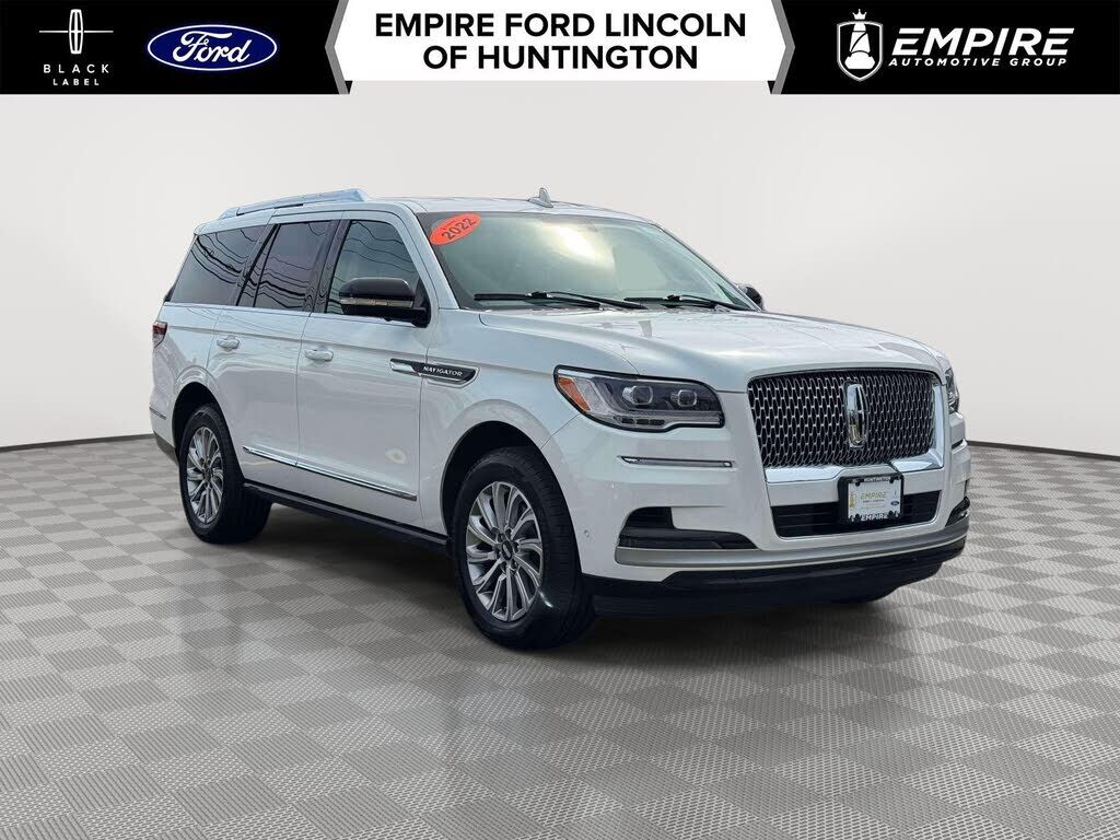 2022 LINCOLN Navigator