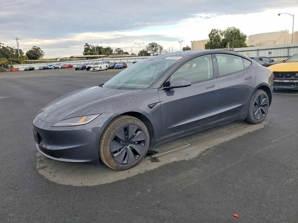 2025 TESLA Model 3