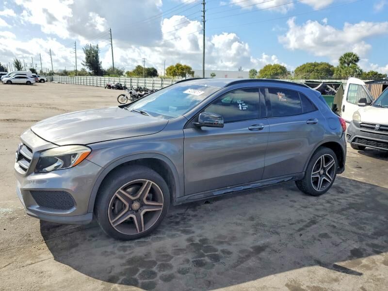 2016 MERCEDES-BENZ GLA-Class