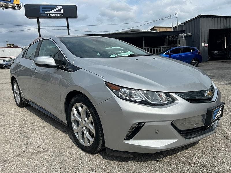 2017 CHEVROLET Volt