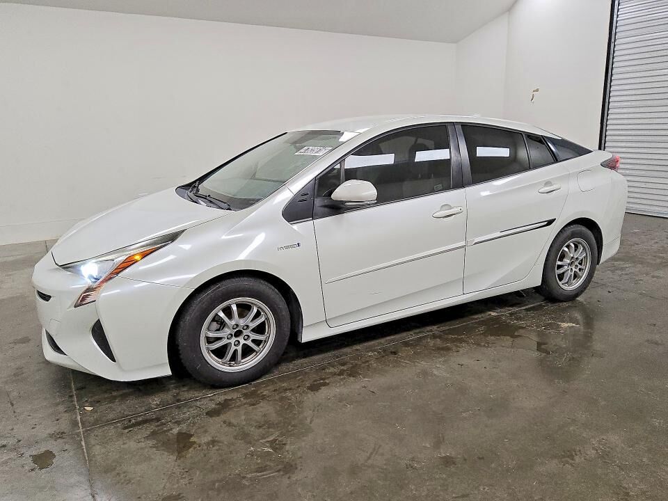 2016 TOYOTA PRIUS