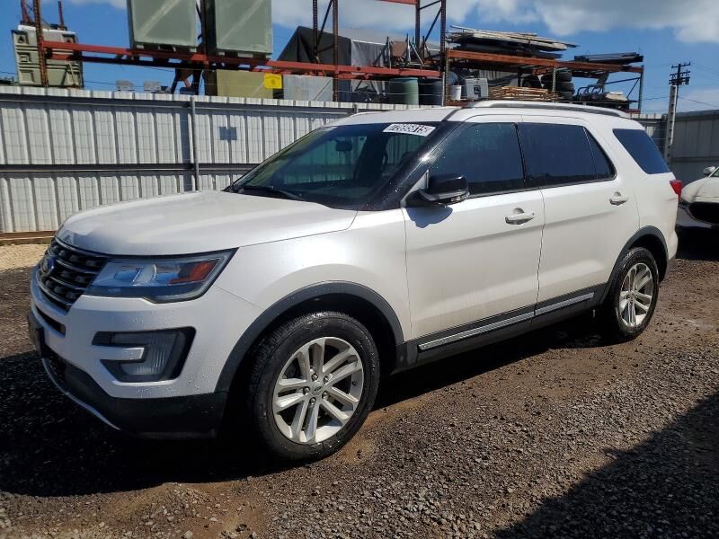 2017 FORD Explorer