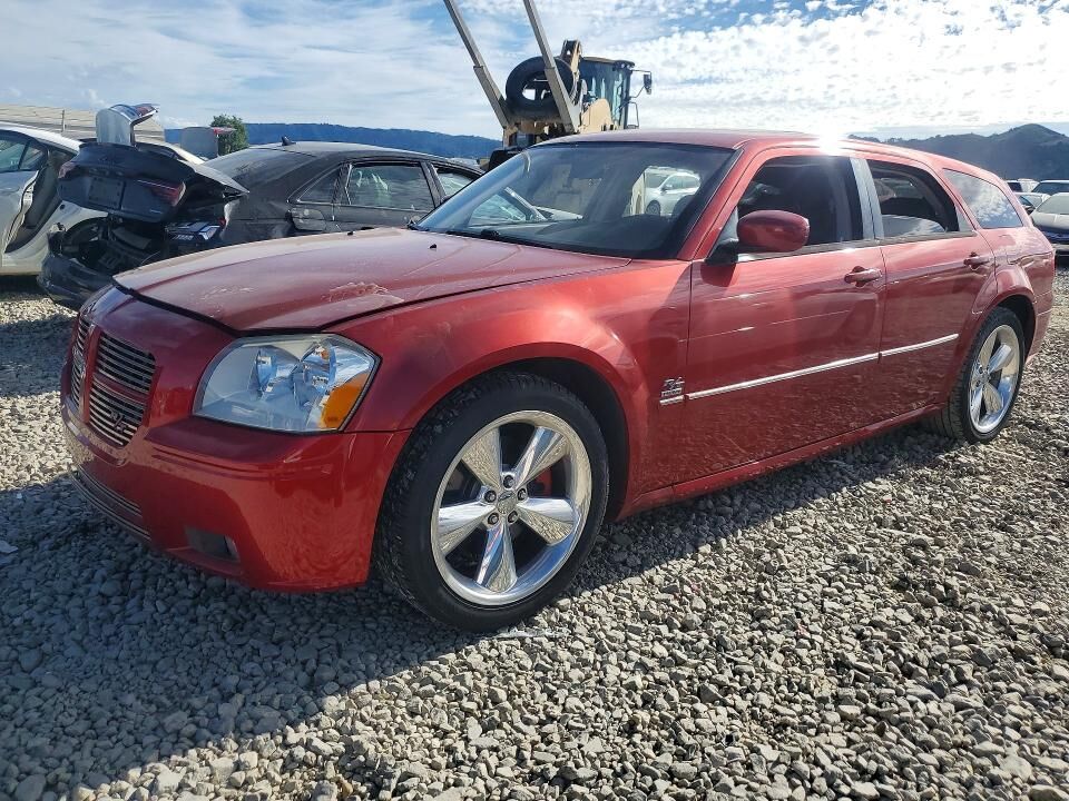 2005 DODGE Magnum