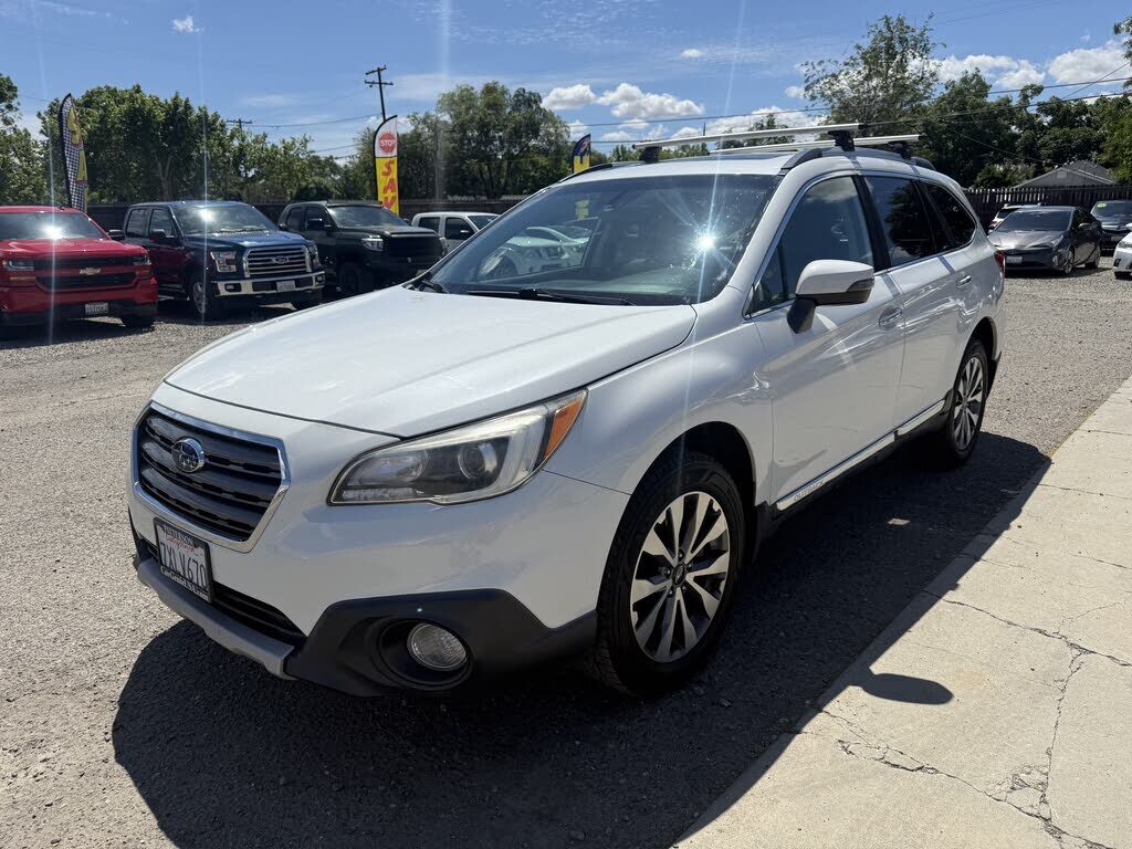 2017 SUBARU Outback