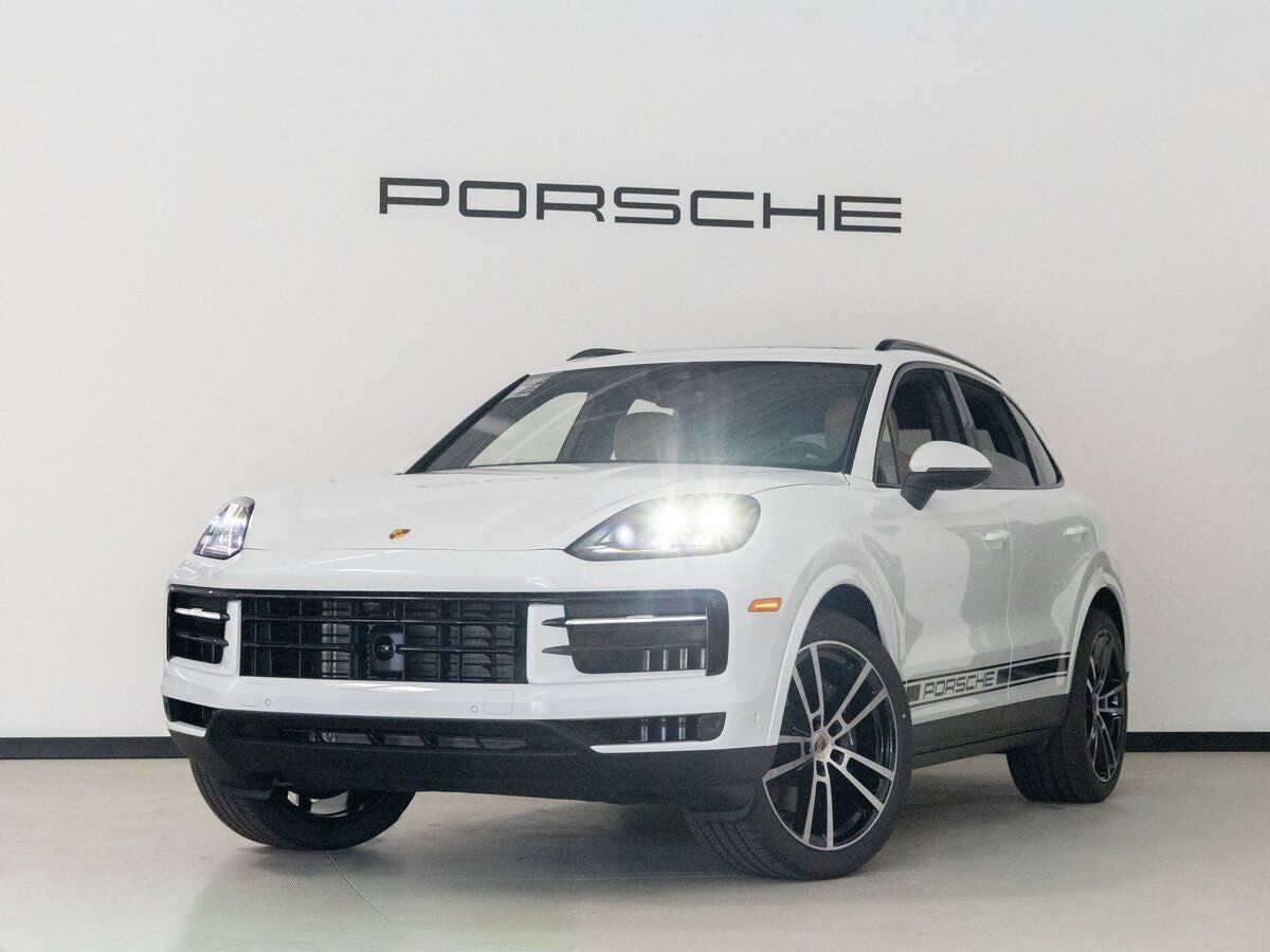 2026 PORSCHE Cayenne