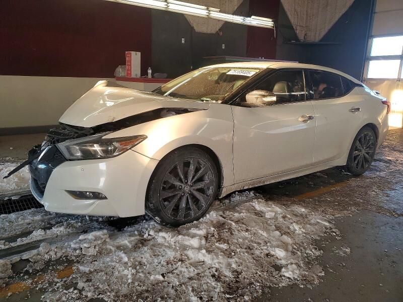 2017 NISSAN Maxima