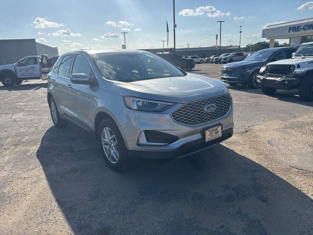 2024 FORD Edge