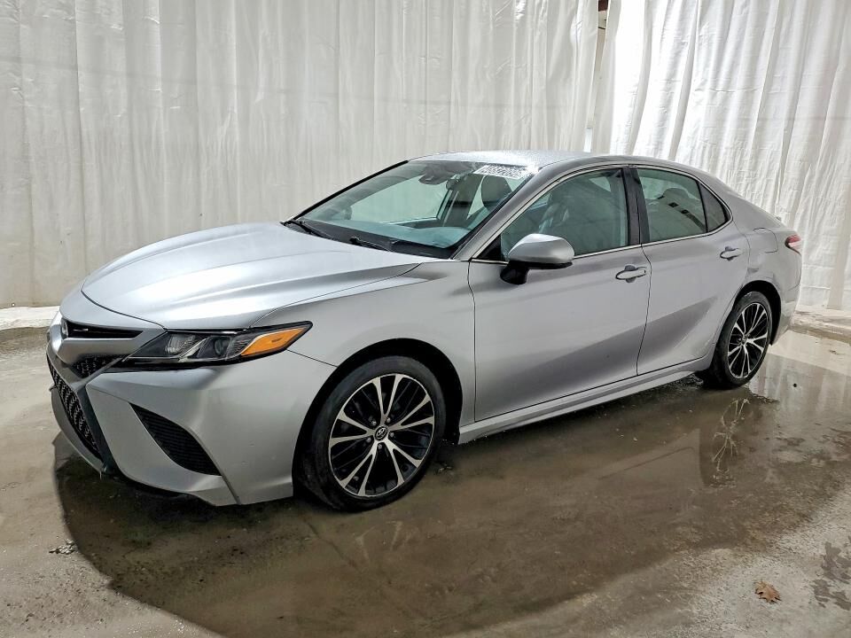 2020 TOYOTA Camry