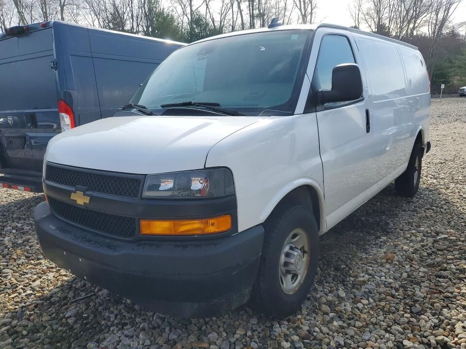 2020 CHEVROLET Express