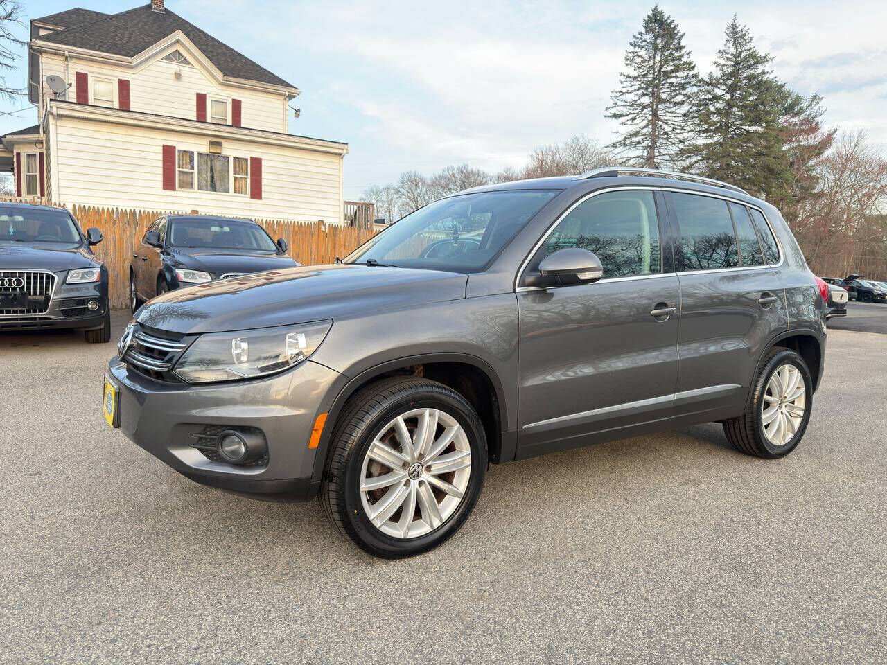 2013 VOLKSWAGEN Tiguan