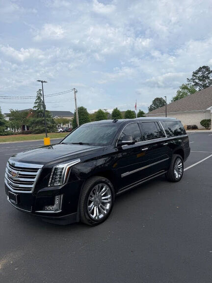 2017 CADILLAC Escalade ESV