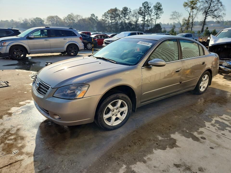 2005 NISSAN Altima
