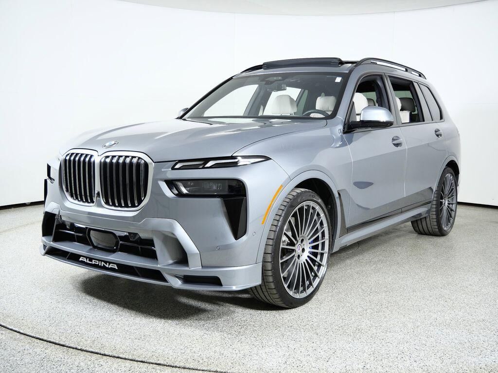 2023 BMW X7