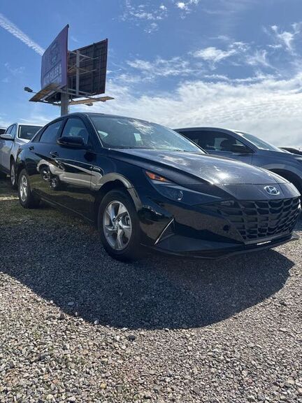 2023 HYUNDAI Elantra