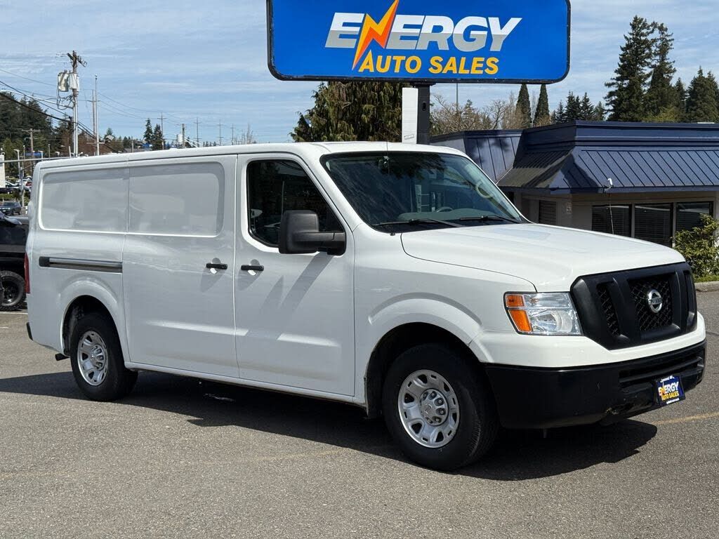 2018 NISSAN NV