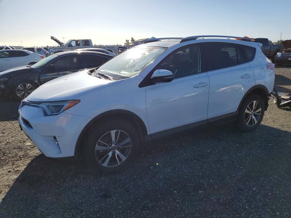 2016 TOYOTA RAV4