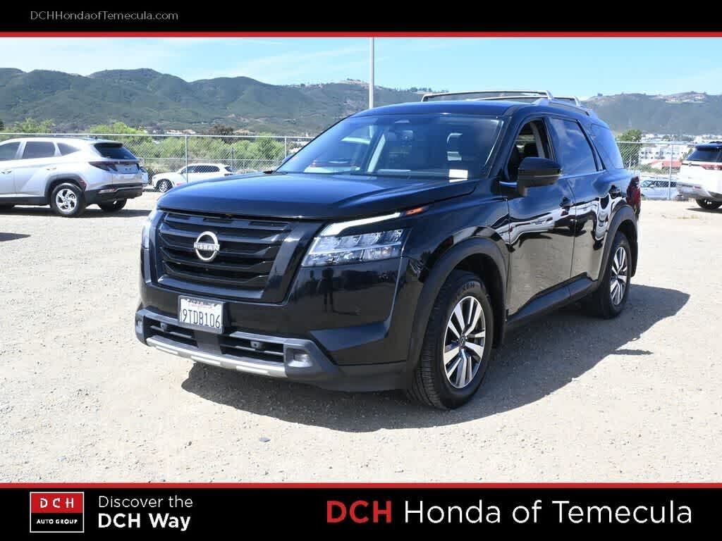 2022 NISSAN Pathfinder
