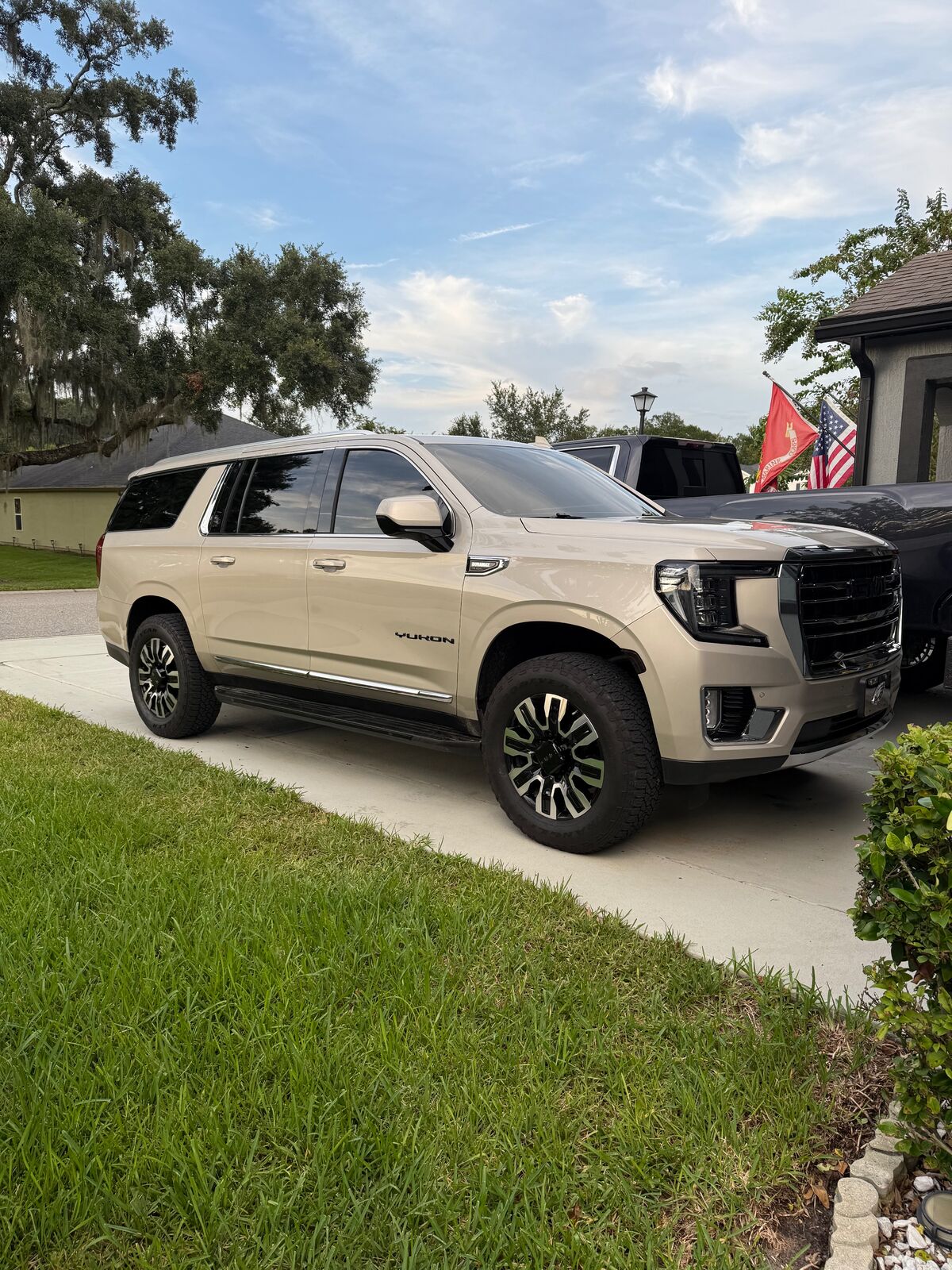 2023 GMC Yukon XL