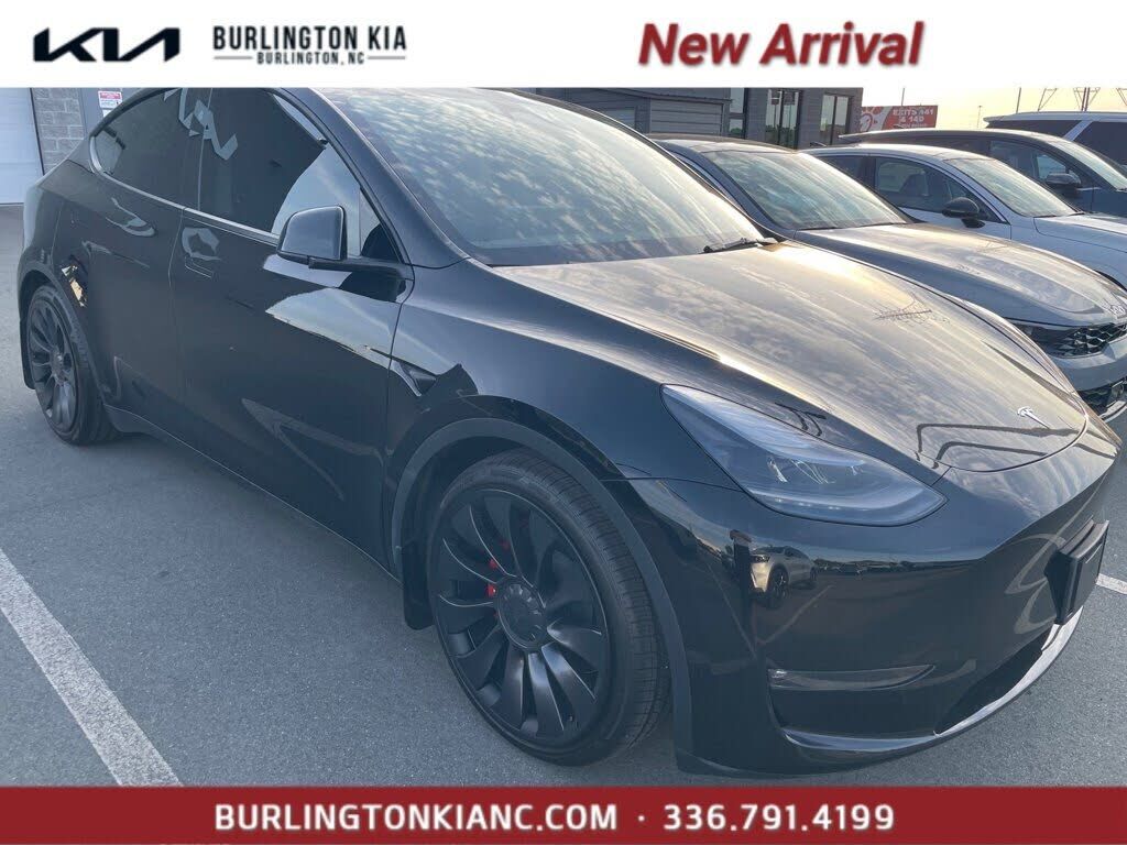2023 TESLA Model Y