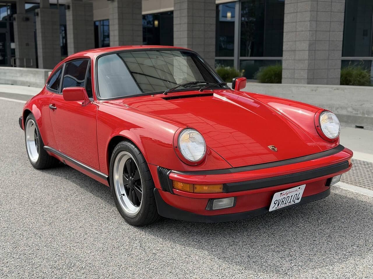 1988 PORSCHE 911