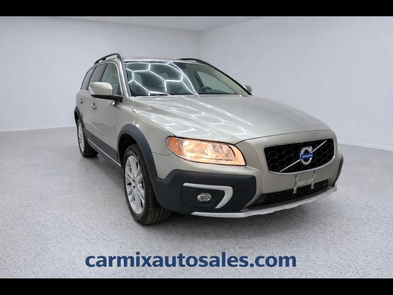 2016 VOLVO XC70