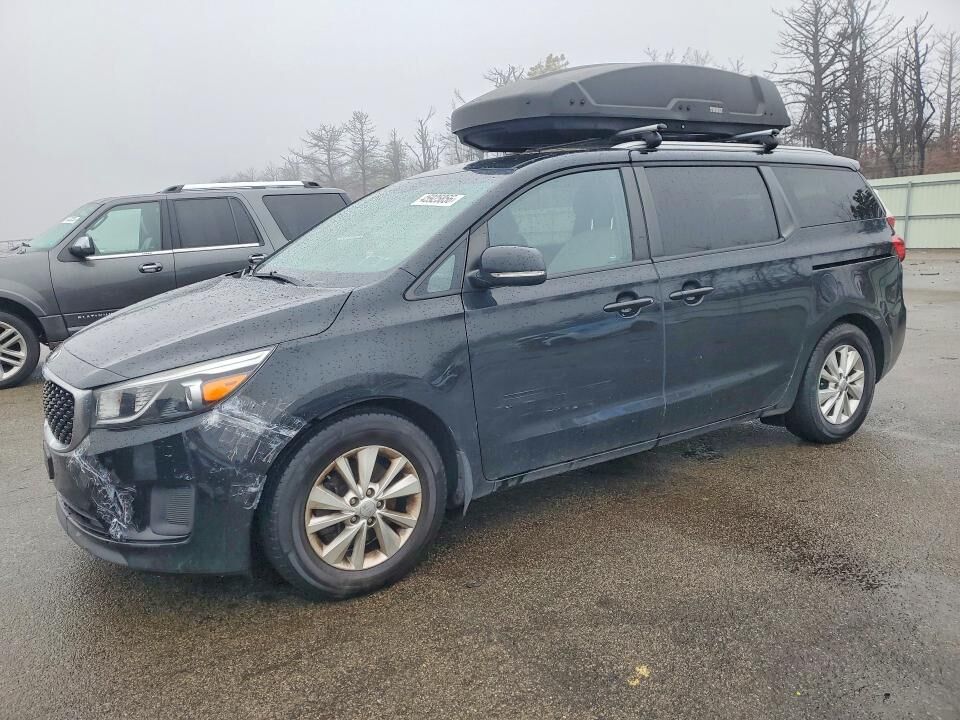 2016 KIA Sedona
