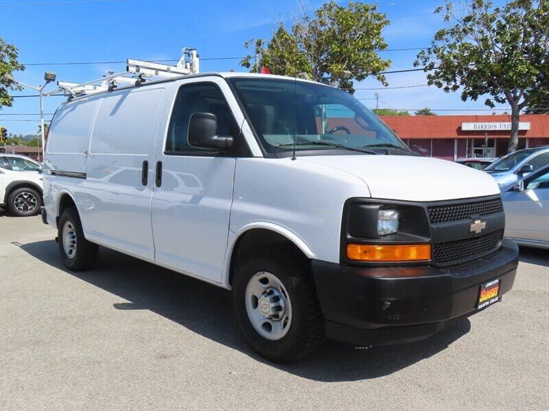 2017 CHEVROLET Express