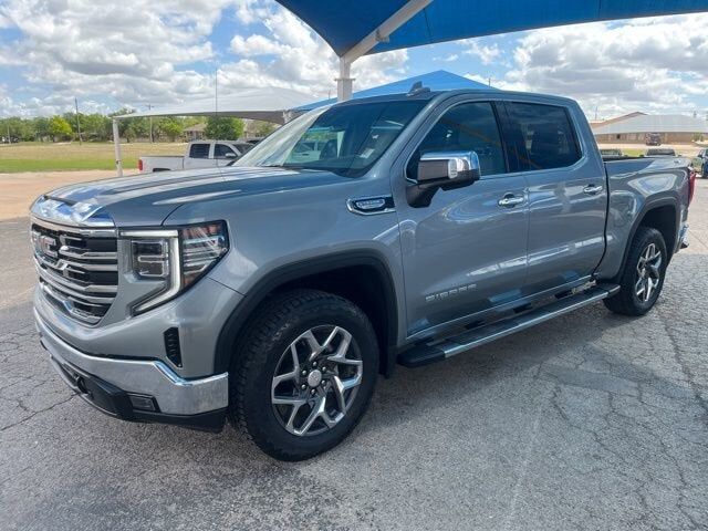 2023 GMC Sierra