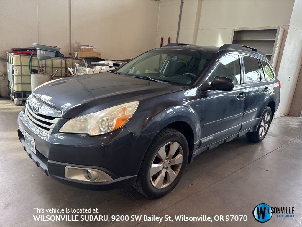 2012 SUBARU Outback