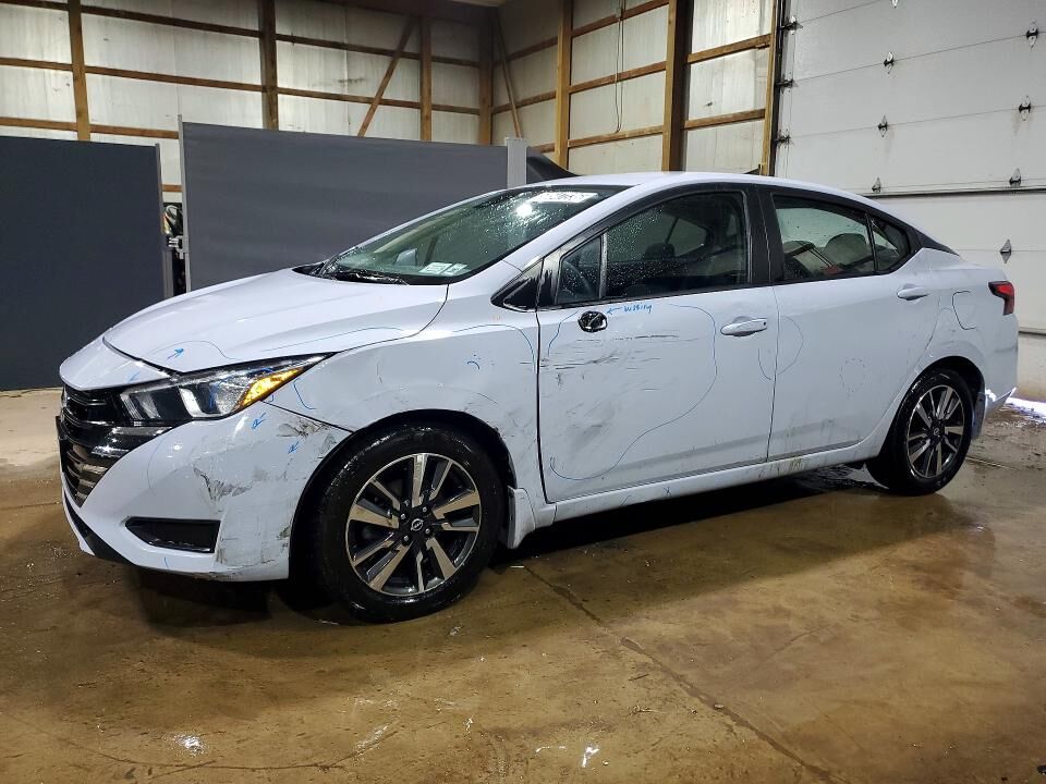 2024 NISSAN Versa