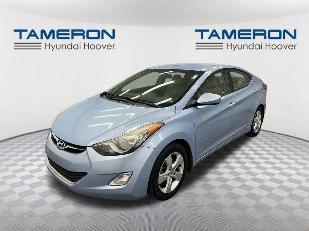 2013 HYUNDAI Elantra