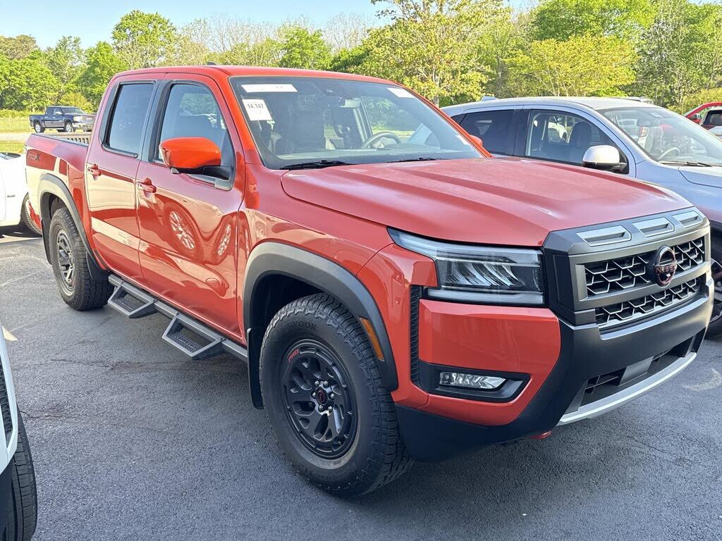 2025 NISSAN Frontier