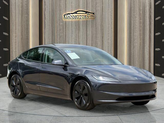2025 TESLA Model 3
