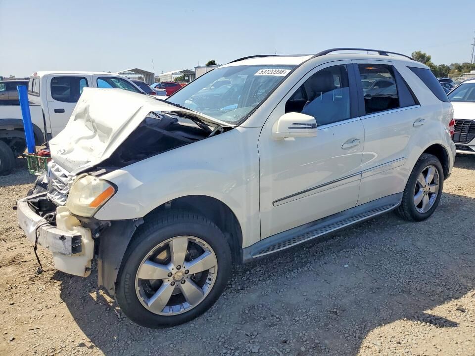 2011 MERCEDES-BENZ M-Class