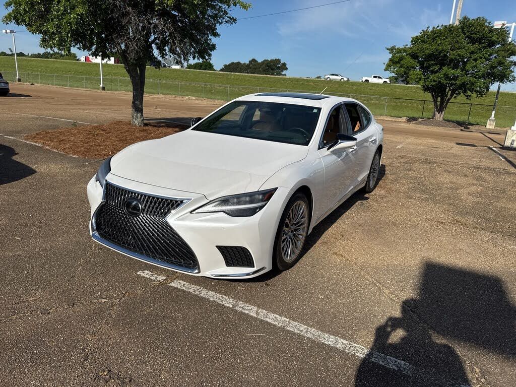 2024 LEXUS LS