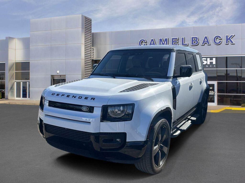 2023 LAND ROVER Defender