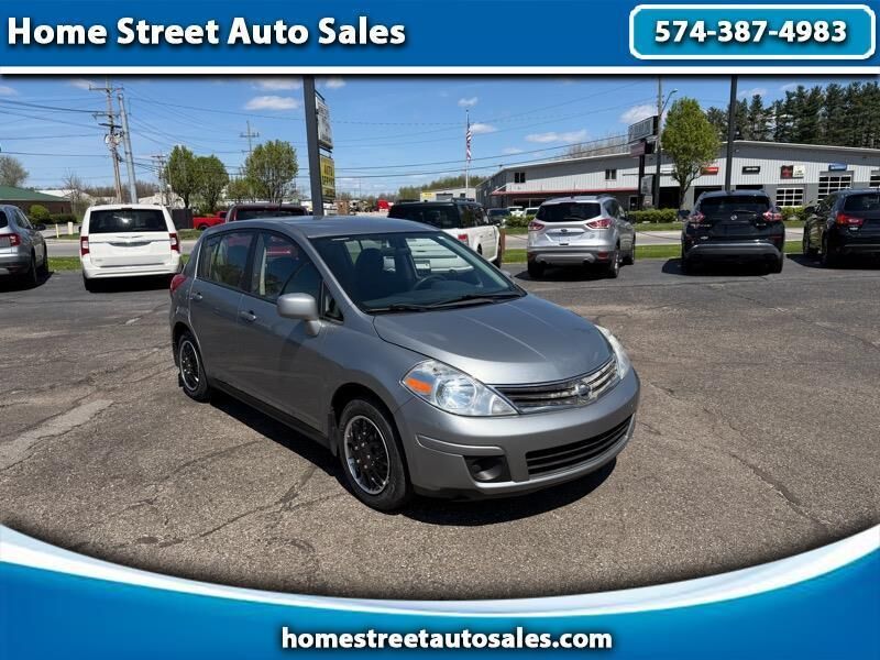 2011 NISSAN Versa