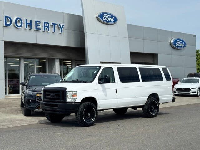 2014 FORD E-350
