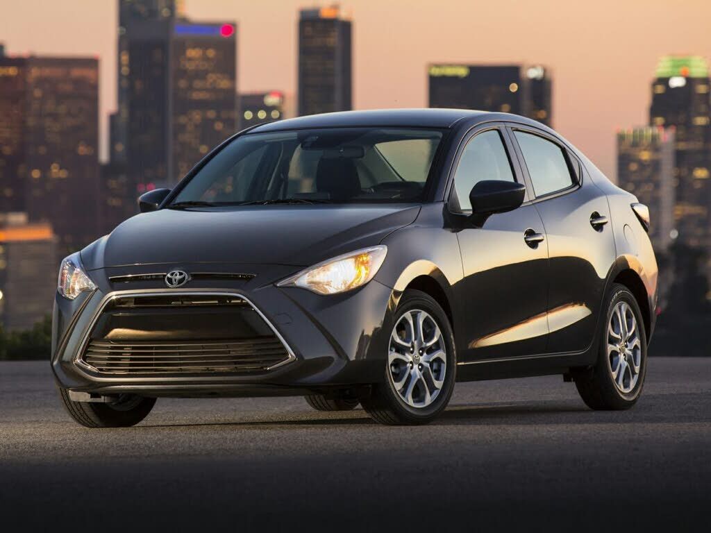 2017 TOYOTA Yaris